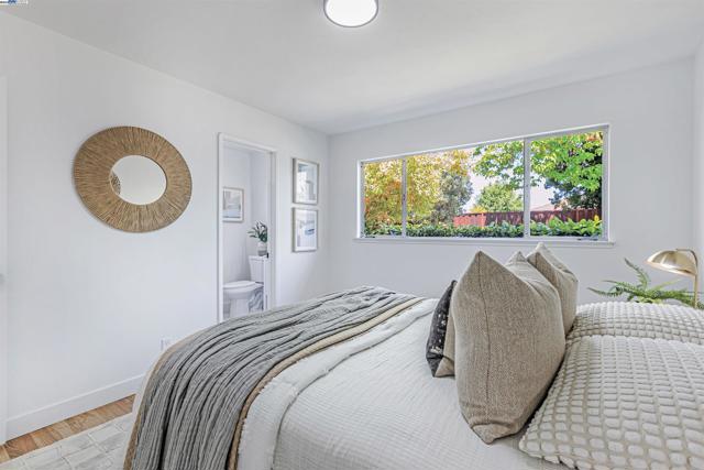 37972 Ballard Dr, Fremont CA: https://media.crmls.org/mediaz/29059256-e25e-4153-90a9-3793889dcd18.jpg