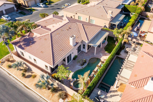 Image 18 of 22 For 49590 Loren Court