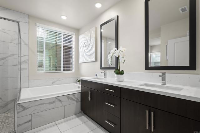 Detail Gallery Image 23 of 50 For 2049 Bravo Loop #6,  Chula Vista,  CA 91915 - 3 Beds | 3 Baths