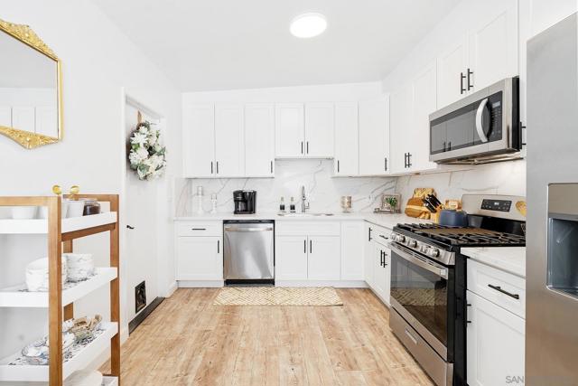 928 Flroida Street, Imperial Beach CA: https://media.crmls.org/mediaz/2906695d-a8e1-4a67-9692-3e850d8cf3b2.jpg