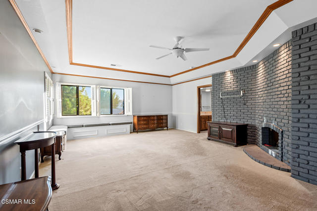 1275 Westwind Circle, Westlake Village CA: https://media.crmls.org/mediaz/290745f8-ce03-4e89-aaaf-40a433a6f666.jpg
