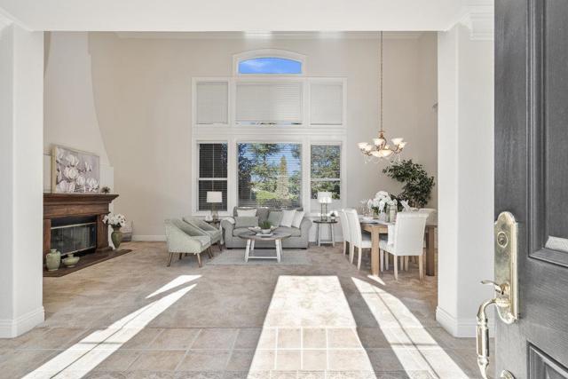 310 Via Vaquero Norte, San Juan Bautista CA: https://media.crmls.org/mediaz/29078160-c3af-4e9b-b2c1-54758361af3d.jpg