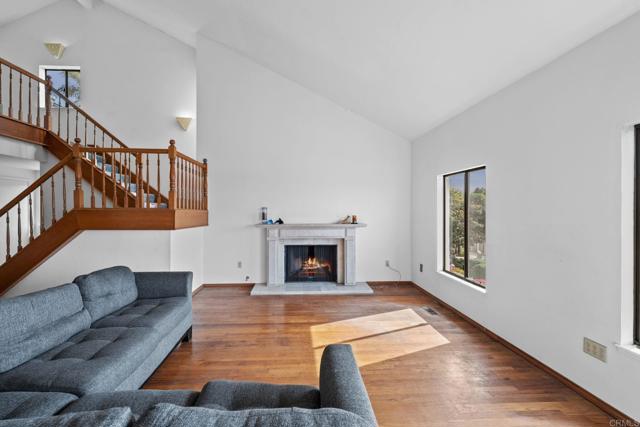 Detail Gallery Image 14 of 24 For 1748 Gascony Road, Encinitas,  CA 92024 - 3 Beds | 2/1 Baths