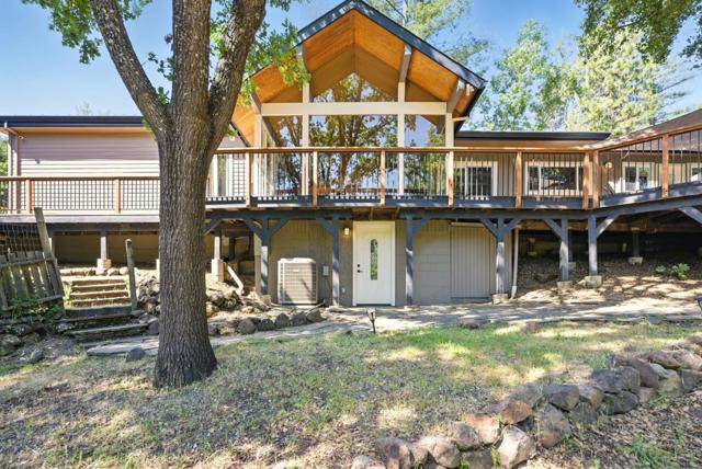 13945 Vista Regina, Saratoga CA: https://media.crmls.org/mediaz/290a3c48-7fc1-400a-93ec-fac088881ce0.jpg