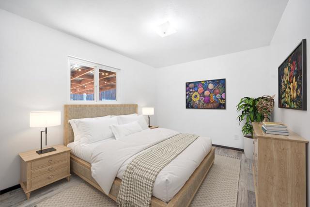921 Suiter Street, Hollister CA: https://media.crmls.org/mediaz/290a3f9b-05f2-4ae4-8947-2f5cefa04681.jpg