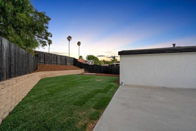 3161 Skipper St, San Diego CA: https://media.crmls.org/mediaz/290bf44d-eac8-426a-baa8-c3ae9ebbadba.jpg