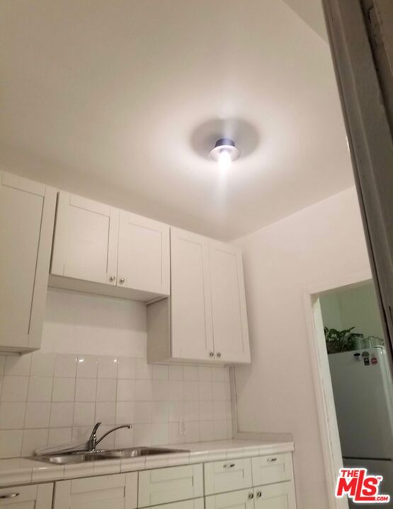 6640 Leland Way, Los Angeles CA: https://media.crmls.org/mediaz/290c3f14-3966-4bed-8d39-6de115c67d05.jpg