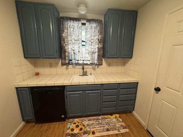 401 San Joaquin Avenue, Antioch CA: https://media.crmls.org/mediaz/290d189d-6d52-4962-841d-5ed906f130aa.jpg