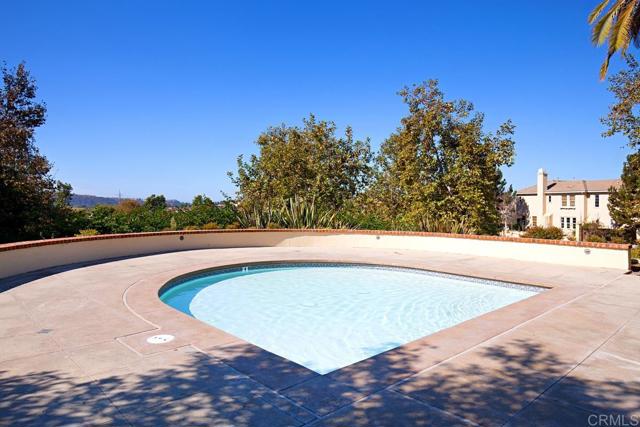 2386 Lapis Road, Carlsbad CA: https://media.crmls.org/mediaz/290d4345-dea4-4f86-9e50-485446233aec.jpg