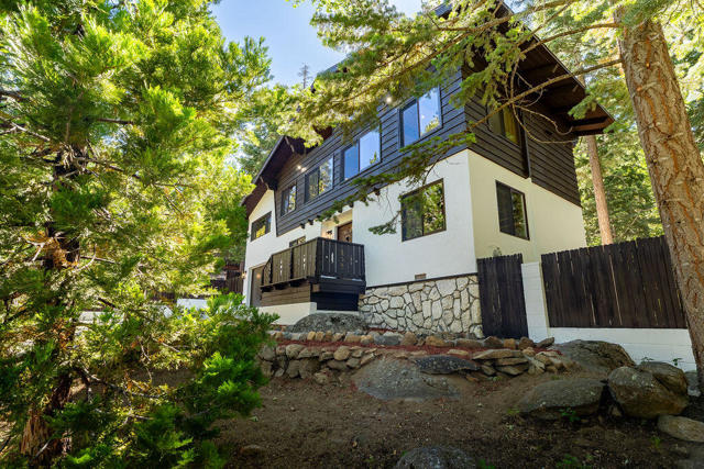 24718 Fern Valley Road, Idyllwild CA: https://media.crmls.org/mediaz/290de3b4-8ef6-4e1b-bde5-db354dfea1c9.jpg