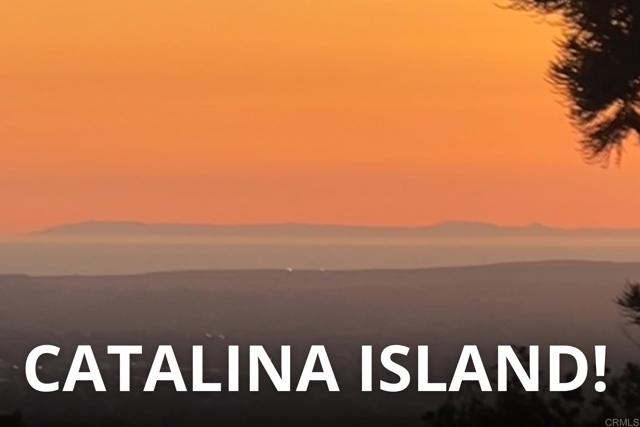 Detail Gallery Image 2 of 75 For 2335 Mirador, Vista,  CA 92084 - 5 Beds | 2/1 Baths