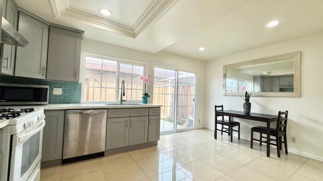 2381 Lava Drive, San Jose CA: https://media.crmls.org/mediaz/290e7735-406c-4c19-8e54-8f94da37edcf.jpg