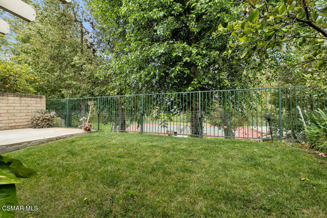 645 Overlook Road, Simi Valley CA: https://media.crmls.org/mediaz/290f4b14-03c5-4563-81bb-bac9a6ba0c46.jpg