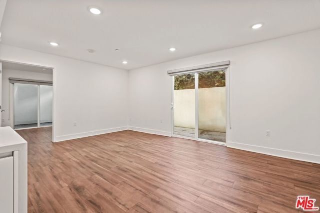 1223 Wellesley Avenue, Los Angeles CA: https://media.crmls.org/mediaz/2910fe82-7c77-47ac-984a-827ace75c1df.jpg