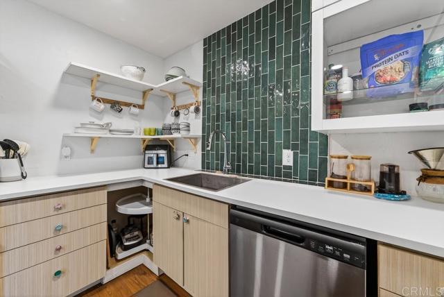 Detail Gallery Image 12 of 34 For 1010 San Juan St, Oceanside,  CA 92058 - 3 Beds | 1 Baths