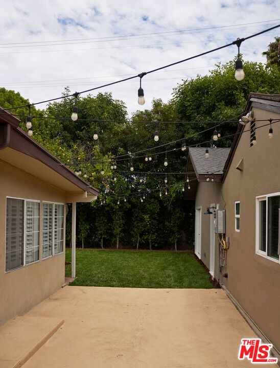 5 Bed Home for Sale in Los Angeles, California