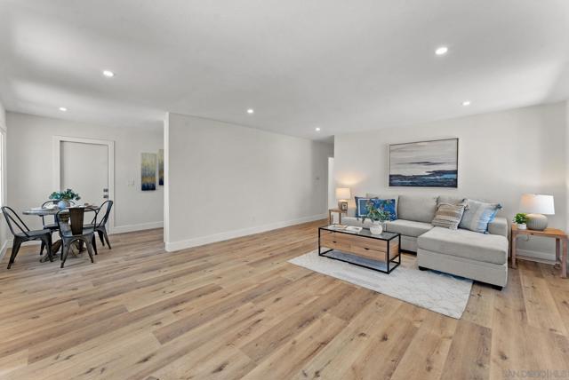 4316 Clairemont Dr, San Diego CA: https://media.crmls.org/mediaz/29133762-f187-4eaa-9830-e9d859bbd83a.jpg