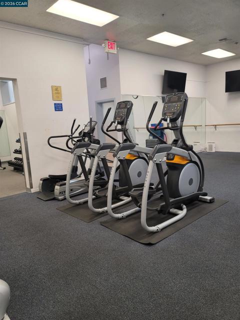 310 N Civic Dr., Walnut Creek CA: https://media.crmls.org/mediaz/291343c3-a440-46f1-873c-4a7fd1bd5804.jpg