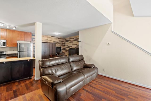 820 Casanova Avenue, Monterey CA: https://media.crmls.org/mediaz/2913d294-c835-4202-ba94-69095818f3be.jpg