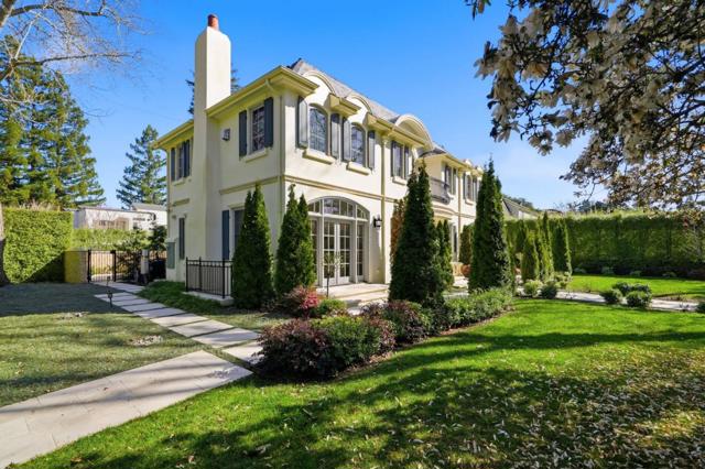 1501 Bryant Street, Palo Alto CA: https://media.crmls.org/mediaz/2914be7d-5a1d-4f3a-ab72-70147a74ab65.jpg