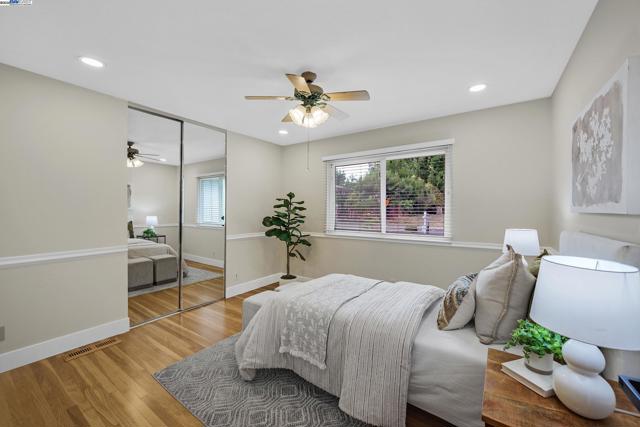 5041 Golden Rd, Pleasanton CA: https://media.crmls.org/mediaz/2915560b-4e16-4258-b26b-f9e5f0055402.jpg