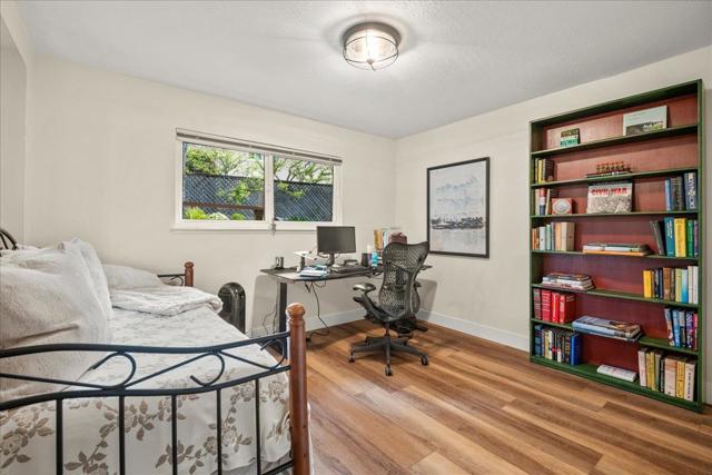 6641 Leyland Park Drive, San Jose CA: https://media.crmls.org/mediaz/29158087-92ac-4e96-8ec8-2d9923871e5d.jpg