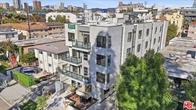 1820 Prosser Avenue, Los Angeles CA: https://media.crmls.org/mediaz/2915a89d-8696-4f67-82c4-7657e3bd8f7f.jpg