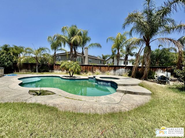 1867 Crane Avenue, San Jacinto CA: https://media.crmls.org/mediaz/2916b06e-181c-4ab6-83a2-1009b0e13cf6.jpg
