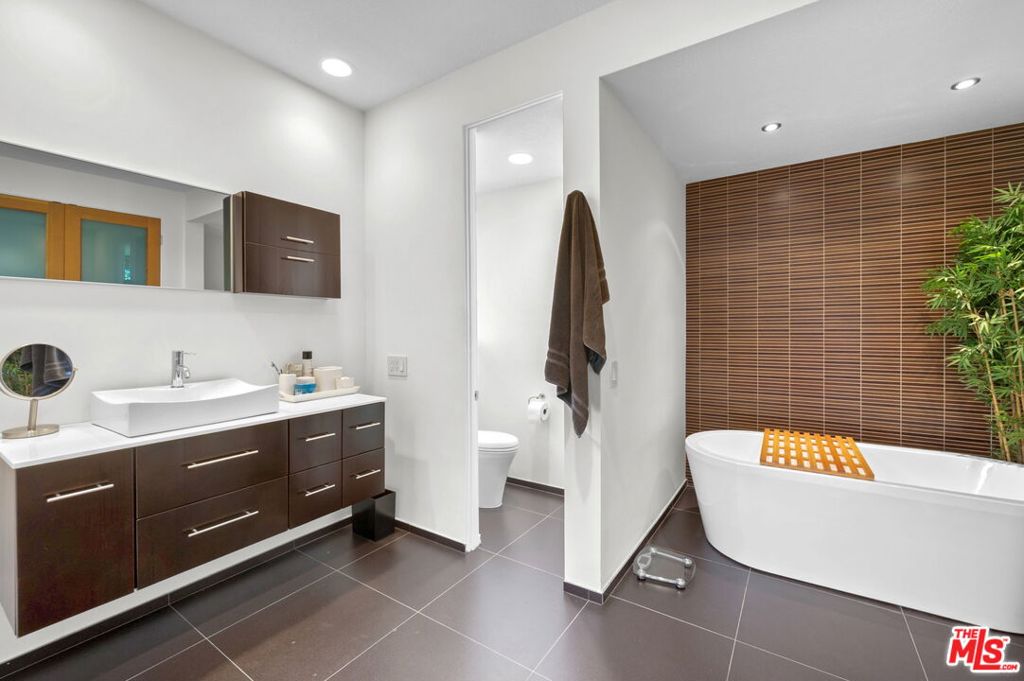 MLS #25628669 image #29