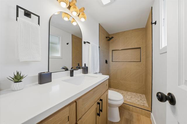 Detail Gallery Image 21 of 42 For 2828 Mission Village Dr, San Diego,  CA 92123 - 4 Beds | 2 Baths