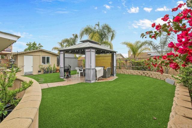 1420 Venters Dr, Chula Vista CA: https://media.crmls.org/mediaz/29180c1c-7b62-4b92-9441-b301469725d0.jpg