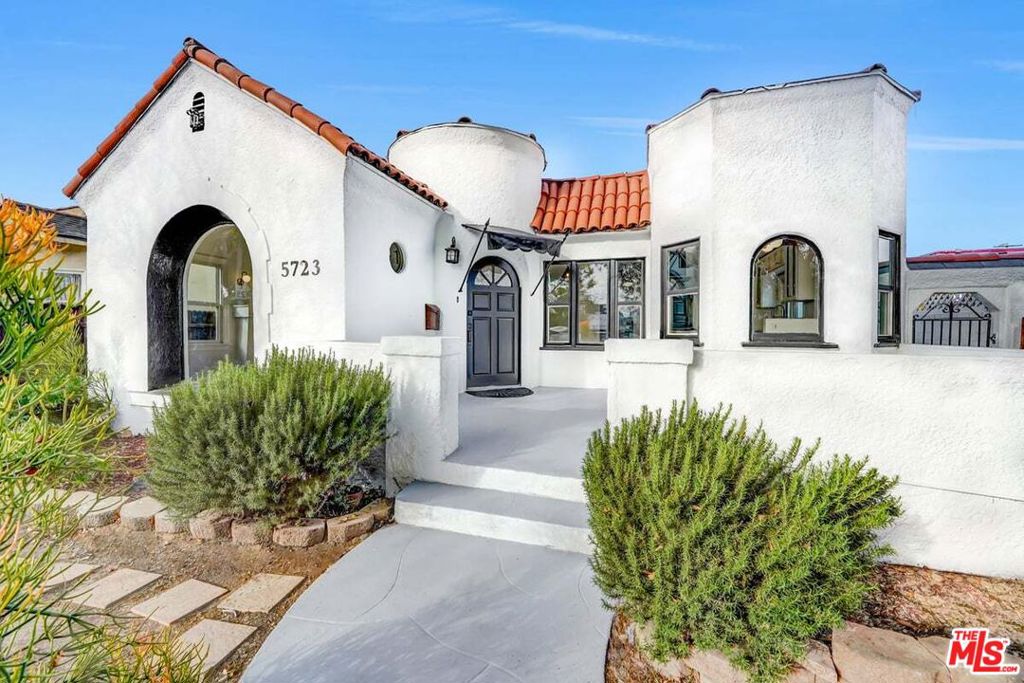 5723 Linden Avenue, Long Beach, CA 90805