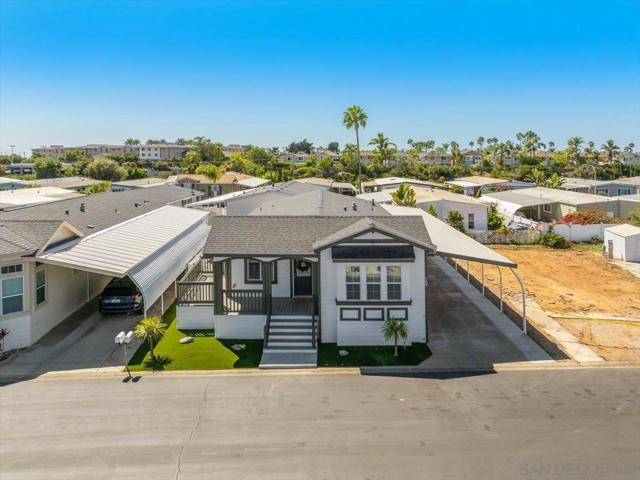 7207 Santa Barbara Street, Carlsbad CA: https://media.crmls.org/mediaz/291933b6-a213-4af2-b0d1-e022cc3dfa4c.jpg