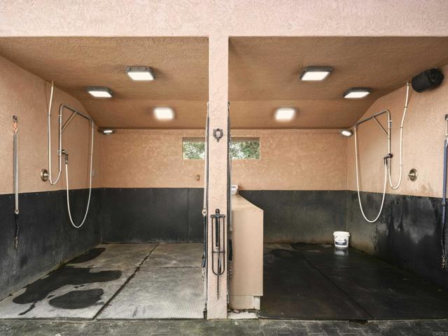 Image 34 of 39 For 15731 Via De Santa Fe