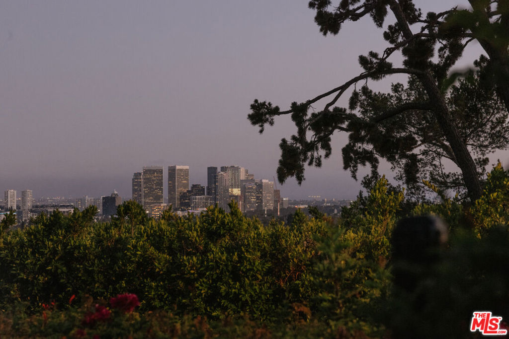 1122 La Altura Road — image 1
