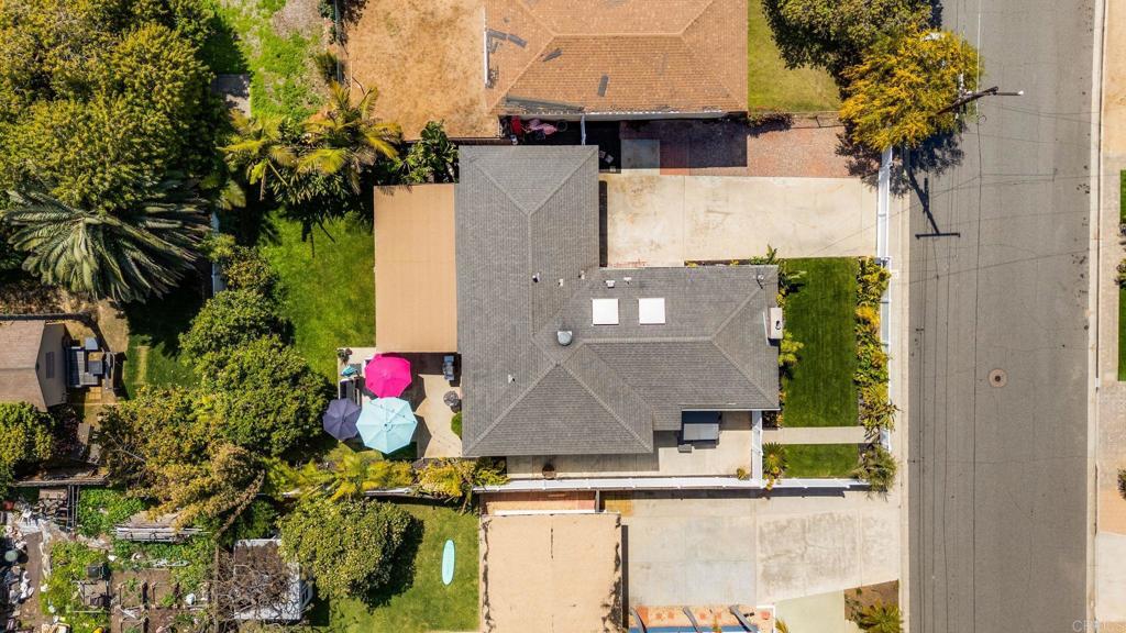 251 Redwood Avenue