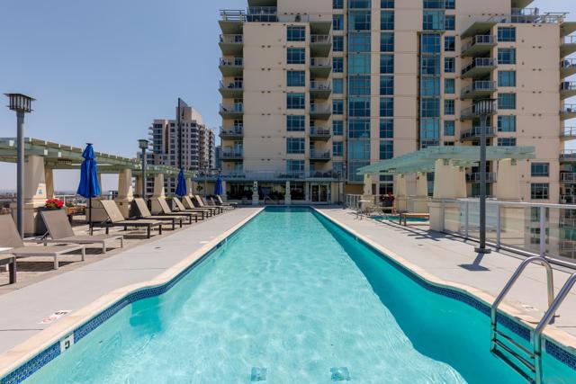 850 Beech St, San Diego CA: https://media.crmls.org/mediaz/291b9242-d253-4c19-b633-b55429aba2c4.jpg