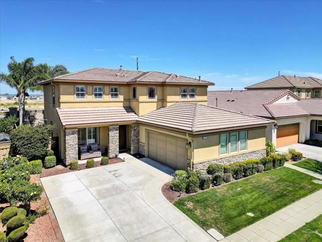 325 W Alcala Avenue, Mountain House CA: https://media.crmls.org/mediaz/291bae2f-ff73-4b14-bbfe-85795ca0884b.jpg