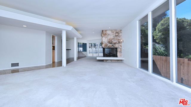 4654 Encino Avenue photo 7