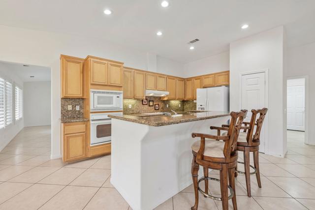 Image 6 of 49 For 79940 Hancock Court