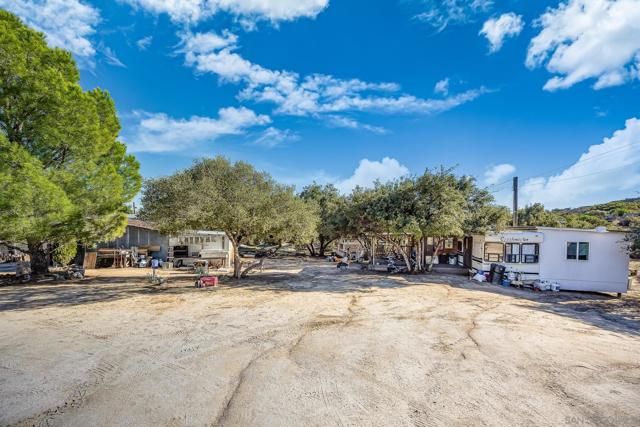 31308 Highway 94, Campo CA: https://media.crmls.org/mediaz/291e48da-a670-496d-b13c-d096dc733ad8.jpg