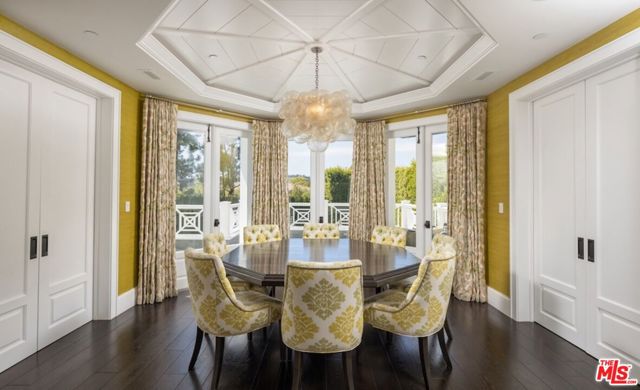 2311 Worthing Lane, Los Angeles CA: https://media.crmls.org/mediaz/291e7d51-f7cd-49d1-9fd8-2e39baac250b.jpg