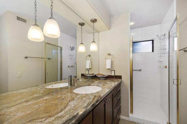 Image 17 of 26 For 78575 Vista Del Sol