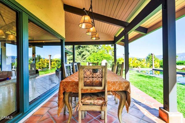 515 Del Oro Drive, Ojai CA: https://media.crmls.org/mediaz/291ea52f-c923-4bd4-a318-97f9046a8b09.jpg