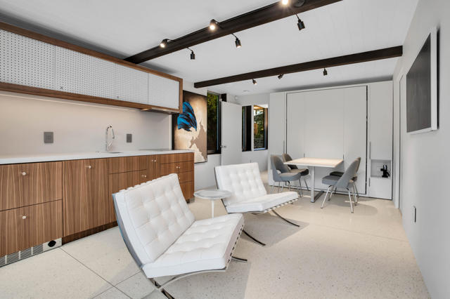 Image 39 of 83 For 992 La Jolla Road