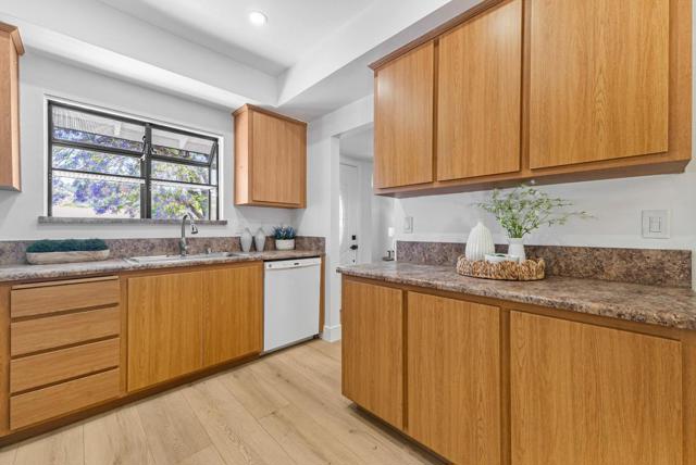 629 Choctaw Drive, San Jose CA: https://media.crmls.org/mediaz/291fab39-425a-408f-a8de-2aef78531725.jpg