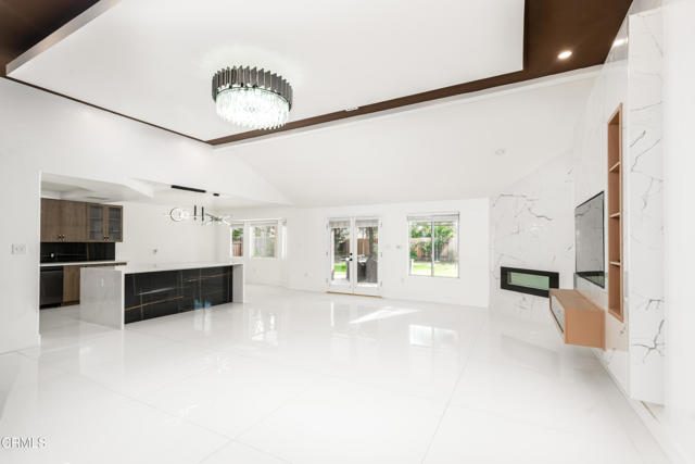 Detail Gallery Image 10 of 36 For 10103 Wentworth Ct, Bakersfield,  CA 93311 - 3 Beds | 2 Baths