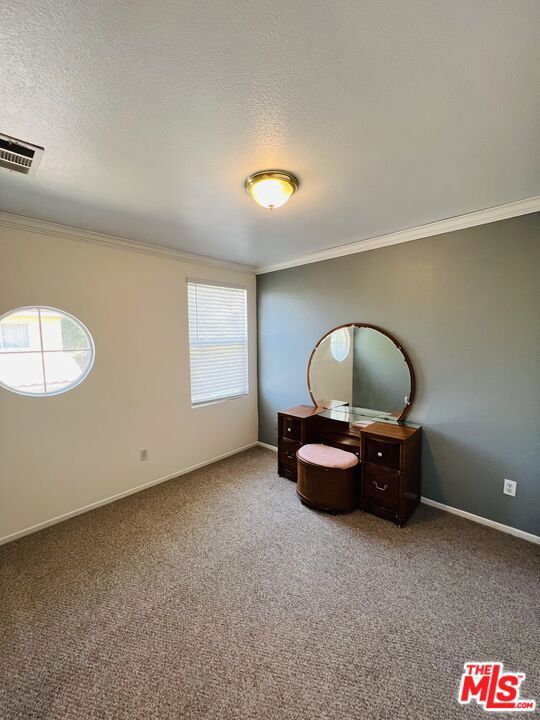 1414 N Kemmett Court, Los Angeles CA: https://media.crmls.org/mediaz/29214251-20aa-42b6-98b9-e099fac8ac2d.jpg