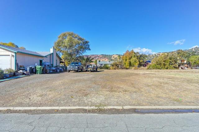 601 Bass Lane, Clearlake Oaks CA: https://media.crmls.org/mediaz/29214fc2-f2d2-4946-a303-0996026d3006.jpg