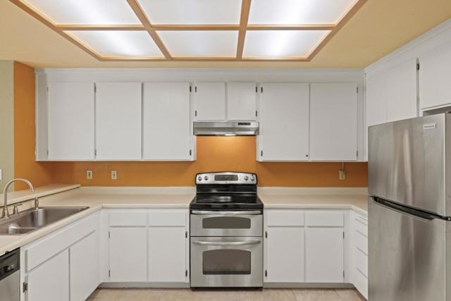 542 Via Sorrento, Morgan Hill CA: https://media.crmls.org/mediaz/2921be78-3780-4a57-b970-e96c13b0dc18.jpg